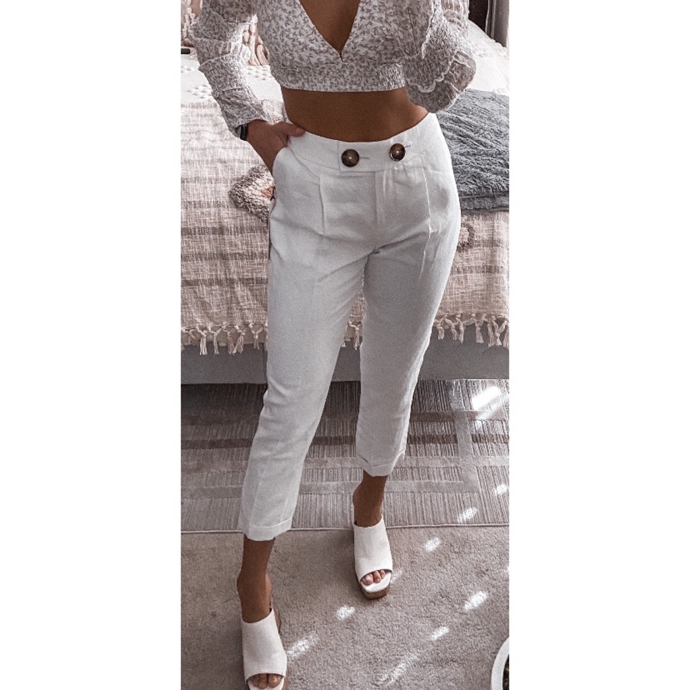 Calvin Klein Ivory Linen Cropped Pants